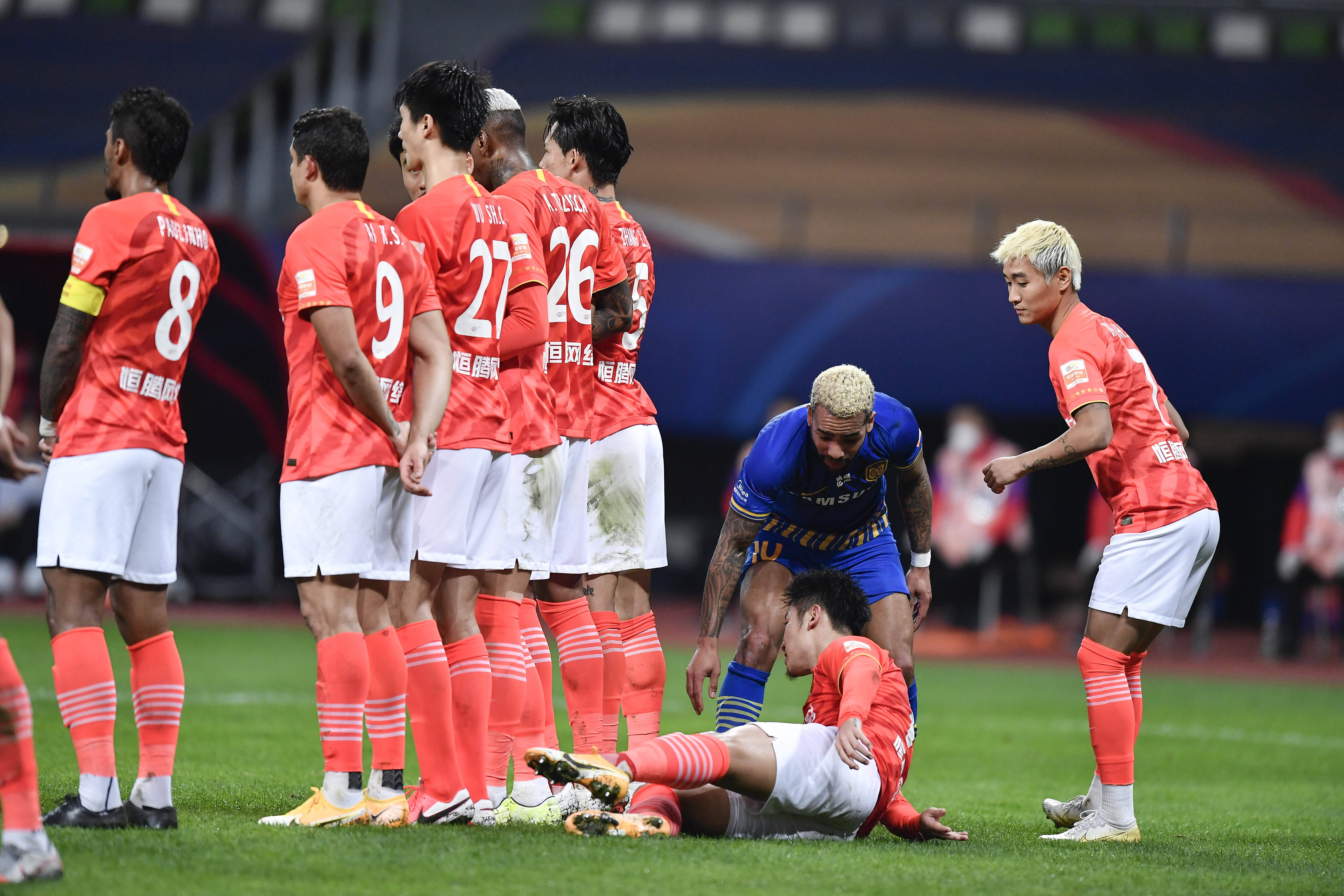 手机APP-包含广州恒大平局保红点，稳健发挥拼搏冠军加速的词条