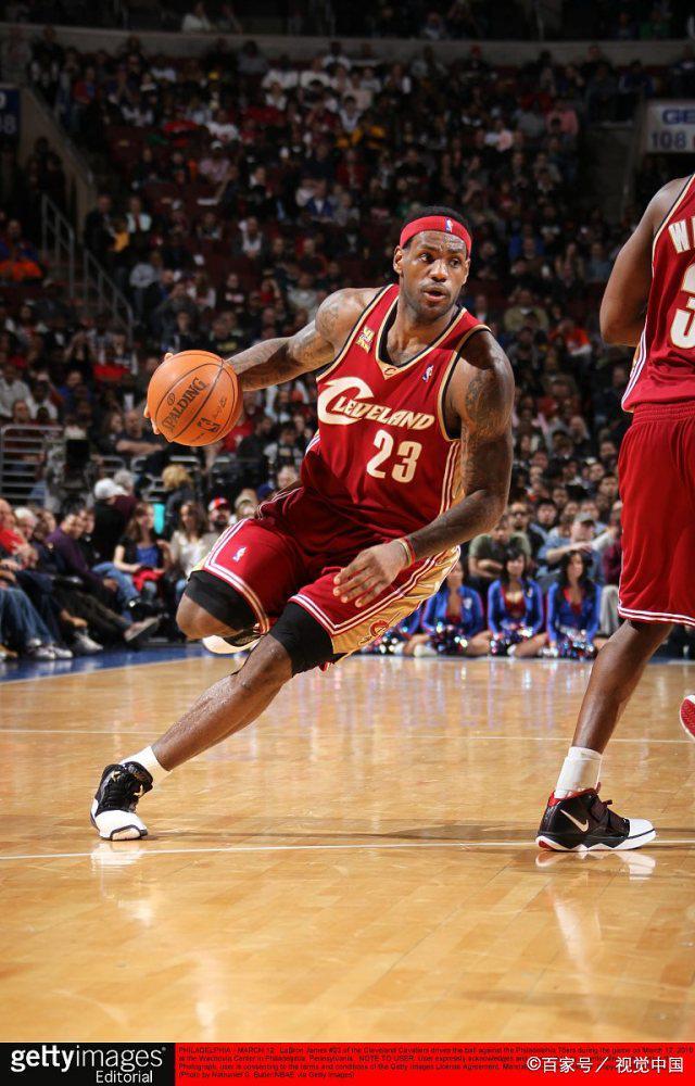 凤凰娱乐下载-包含步行者队成功击败黄蜂队，继续保持良好状态的词条